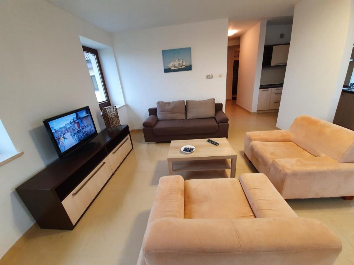 Lido Apartamenty Сърбиново Екстериор снимка